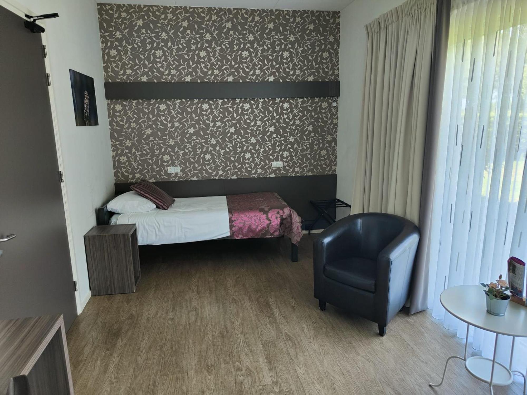 B&B Hotel De Vrije Vogel Elsloo  Luaran gambar