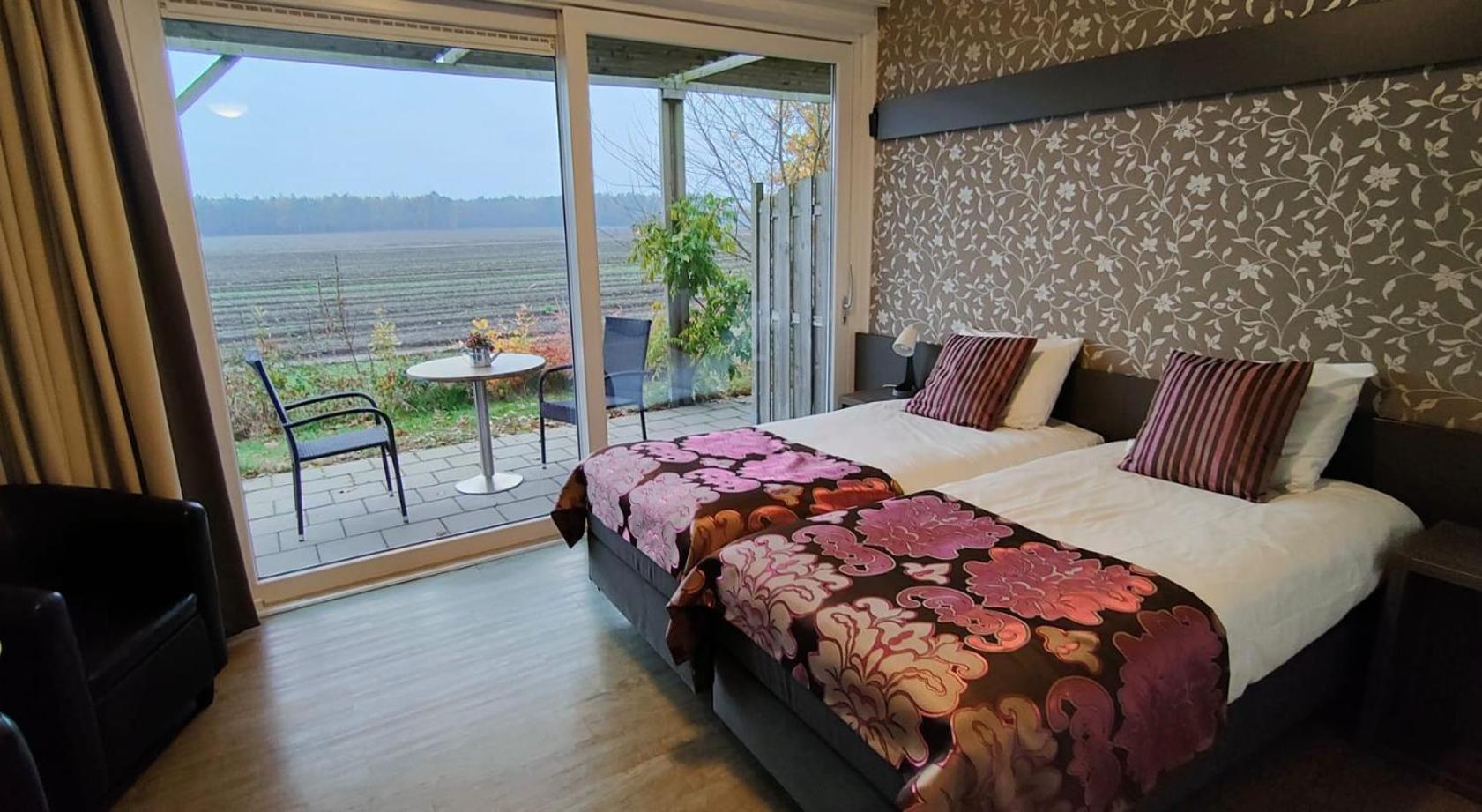 B&B Hotel De Vrije Vogel Elsloo  Luaran gambar